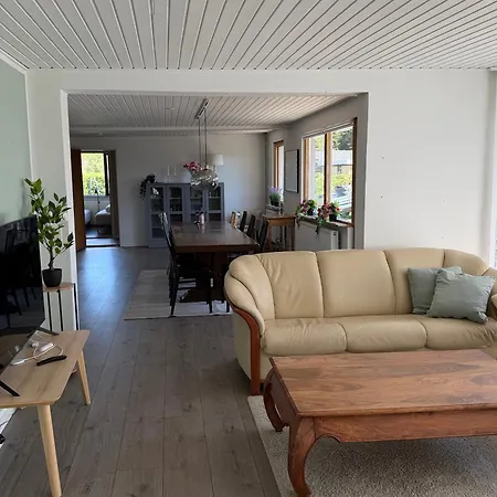 Spacious By Coast And Nature Holiday home Millinge
